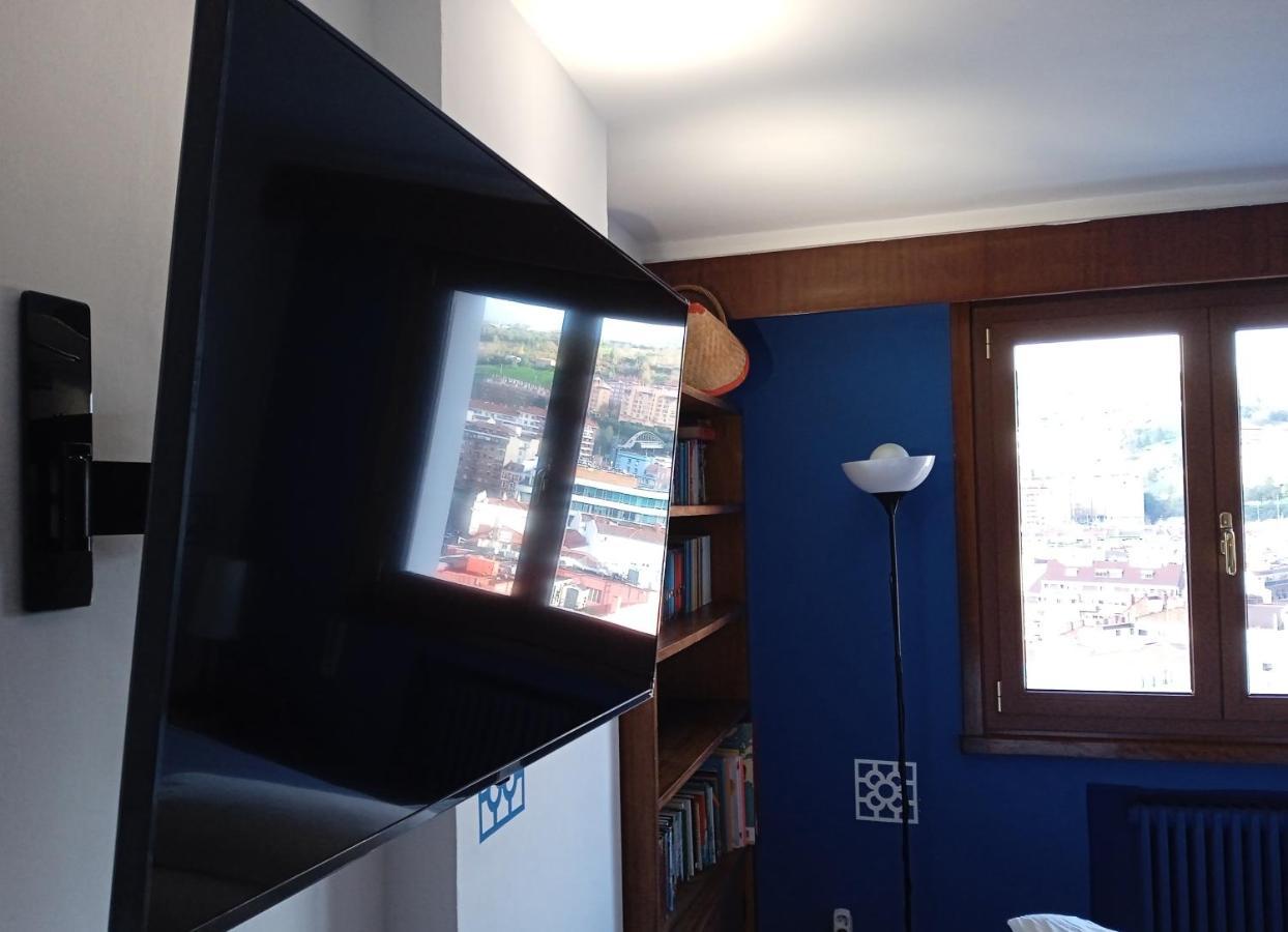 Superviews, Parking 24H Vigilado Incluido Y Netflix En Habitacion Independiente Con Bano Privado En Apartamento Particular, Francais&English Bilbao Luaran gambar